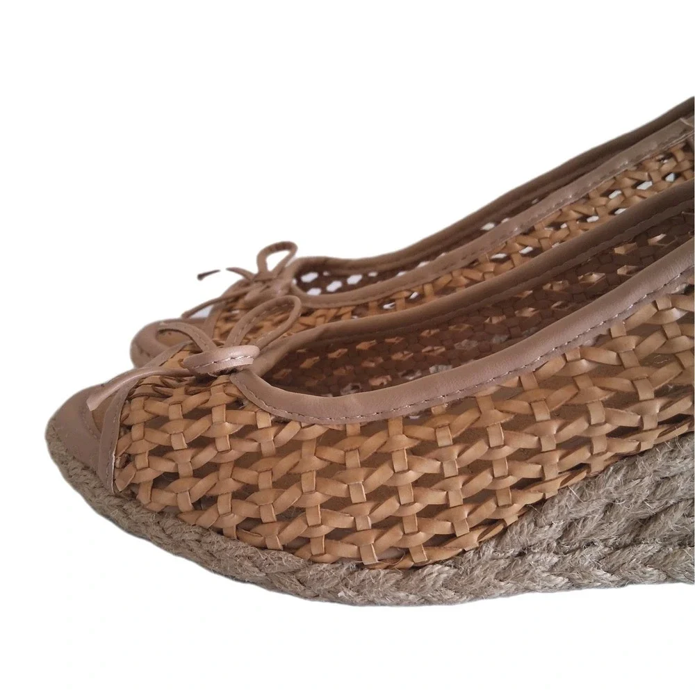 Adrienne Vittadini Wedge Espadrille Peep Toe Pumps 7.5 M Beige Boho Style Shoes